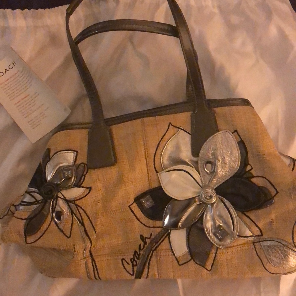 Coach Straw collection